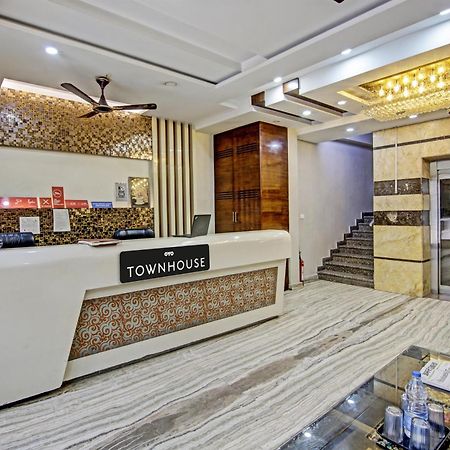 Townhouse Grand Inn Ghaziabad Ngoại thất bức ảnh