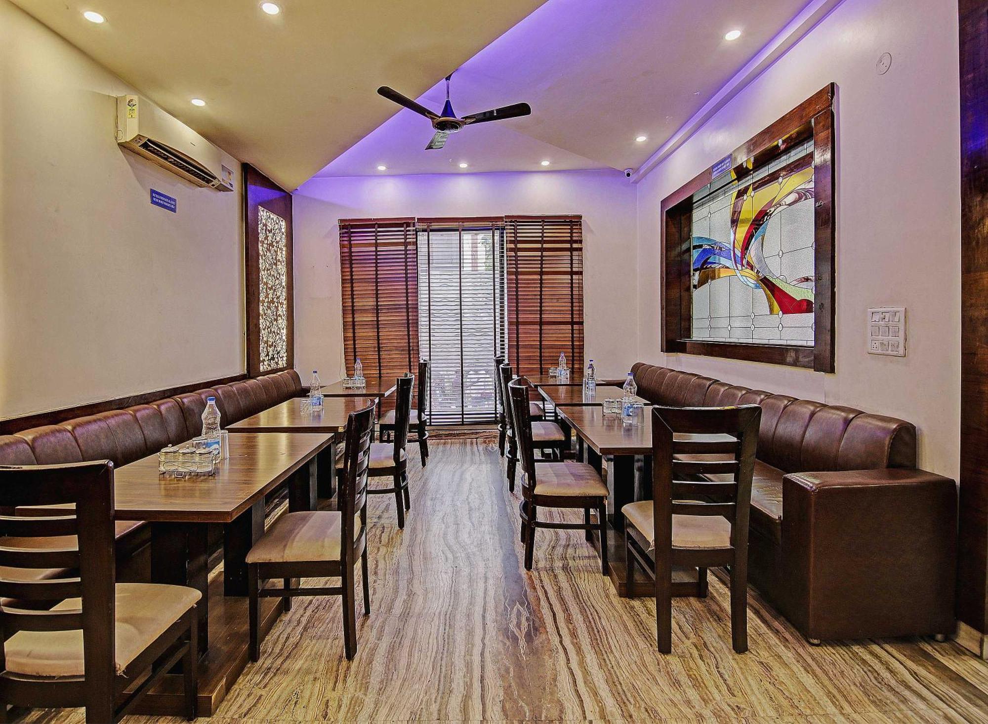 Townhouse Grand Inn Ghaziabad Ngoại thất bức ảnh
