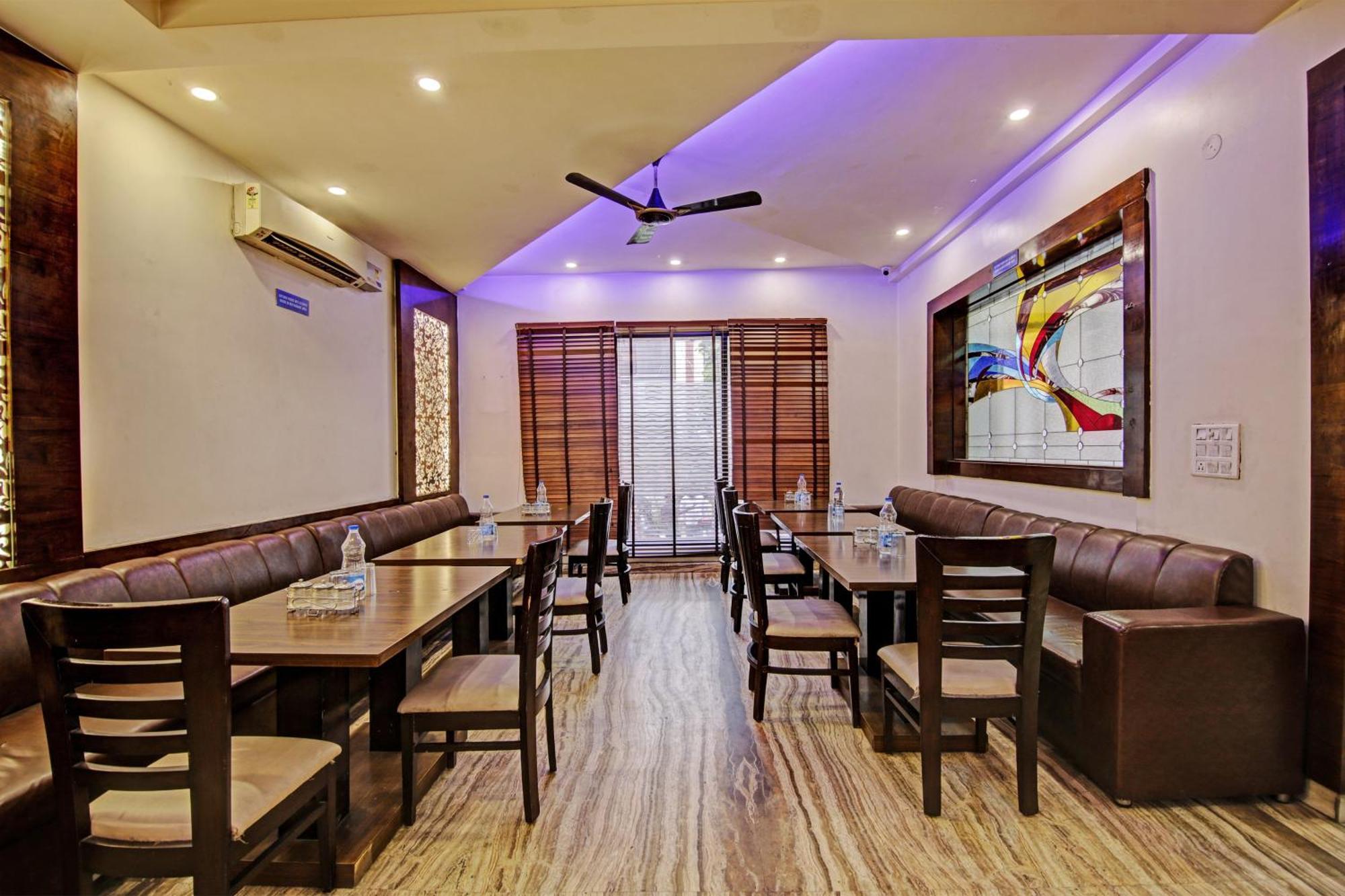 Townhouse Grand Inn Ghaziabad Ngoại thất bức ảnh