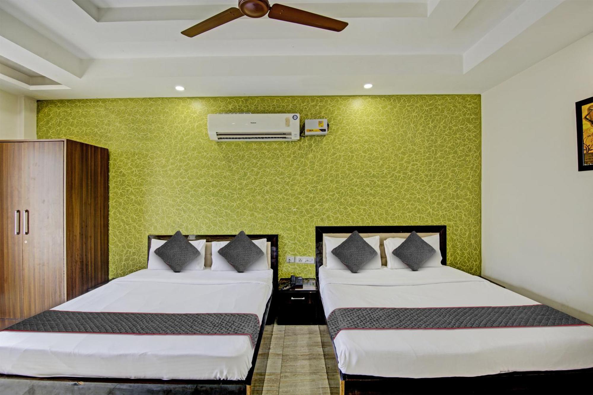 Townhouse Grand Inn Ghaziabad Ngoại thất bức ảnh