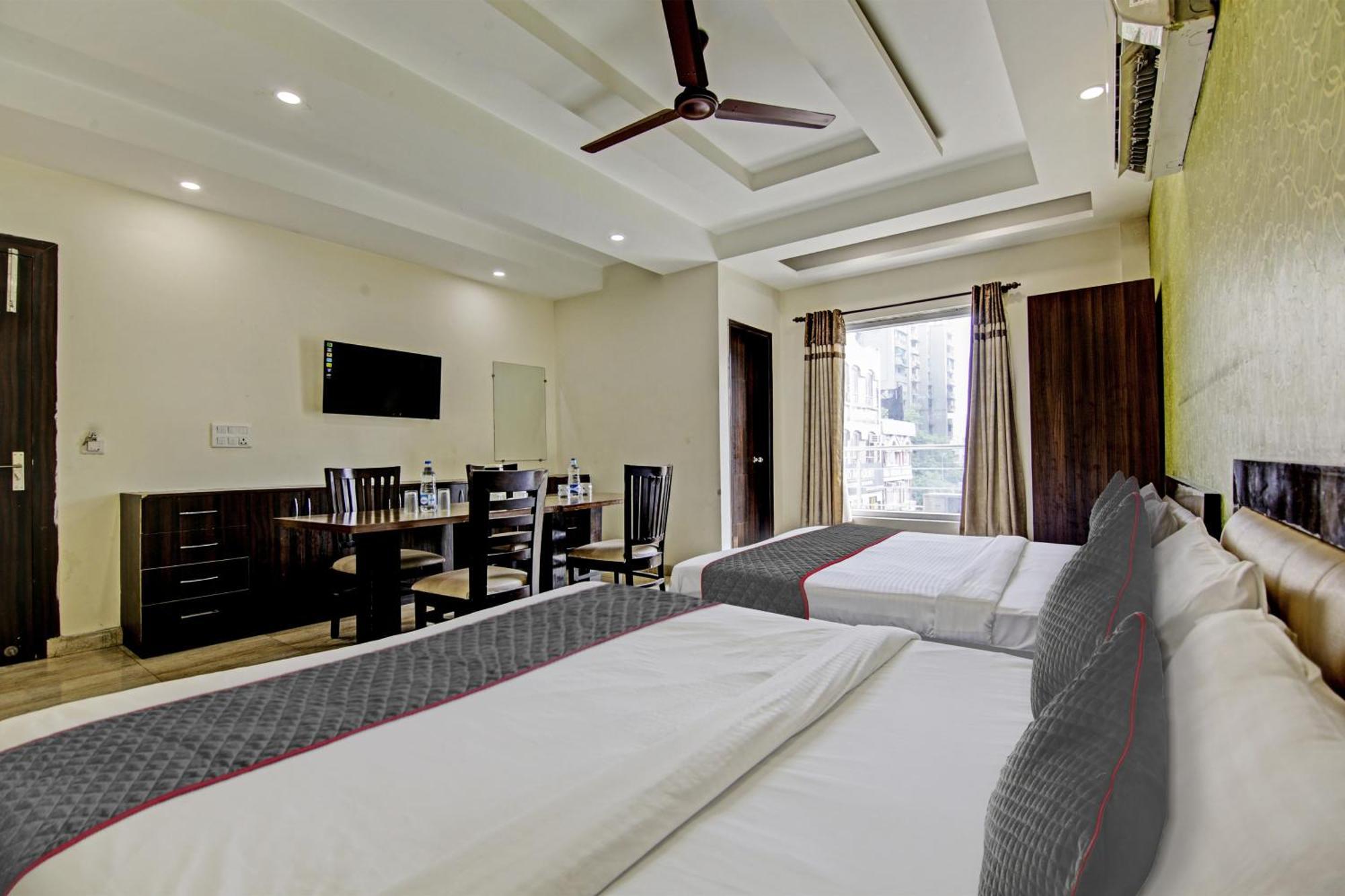 Townhouse Grand Inn Ghaziabad Ngoại thất bức ảnh