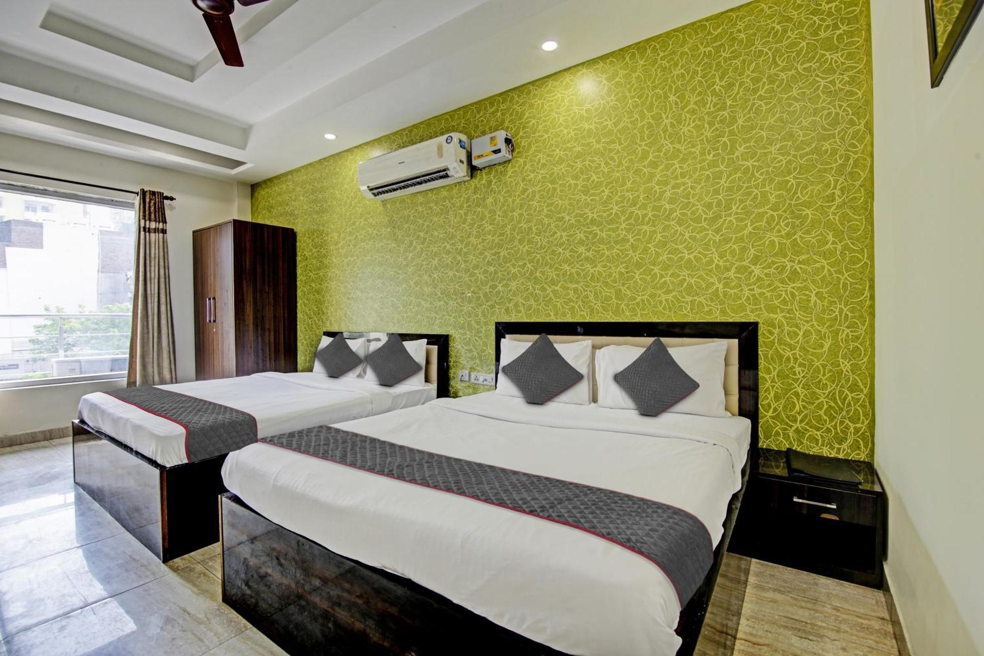 Townhouse Grand Inn Ghaziabad Ngoại thất bức ảnh